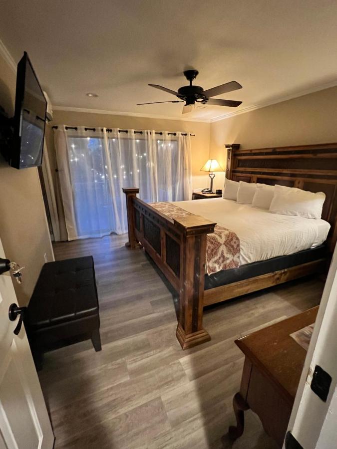 King Room,1356634574:JPEG