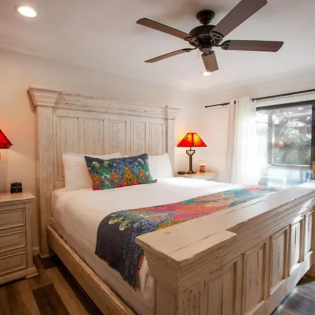 Lantern Light Inn - Romantic Getaway (Adults Only)-2
